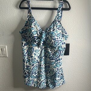 Alisha Levine Blue Paisley swim suit size 24wWomen's Top
